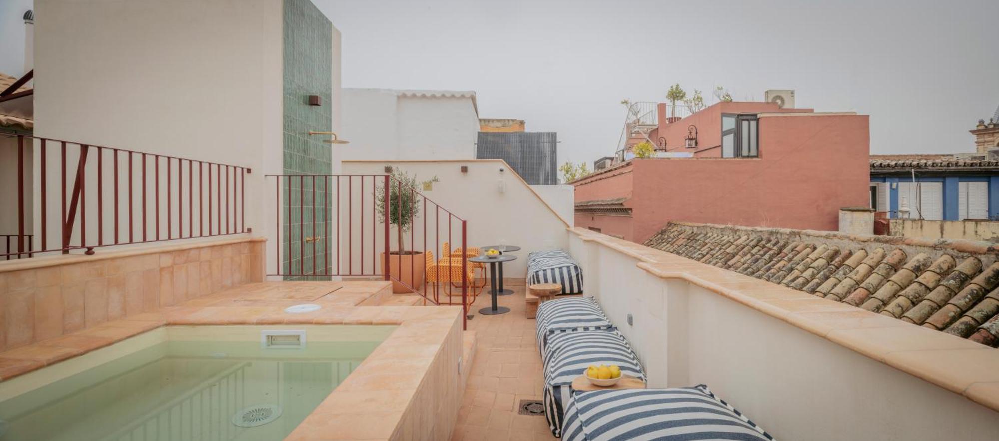 Готель Lirium Casa Patio Севілья Екстер'єр фото