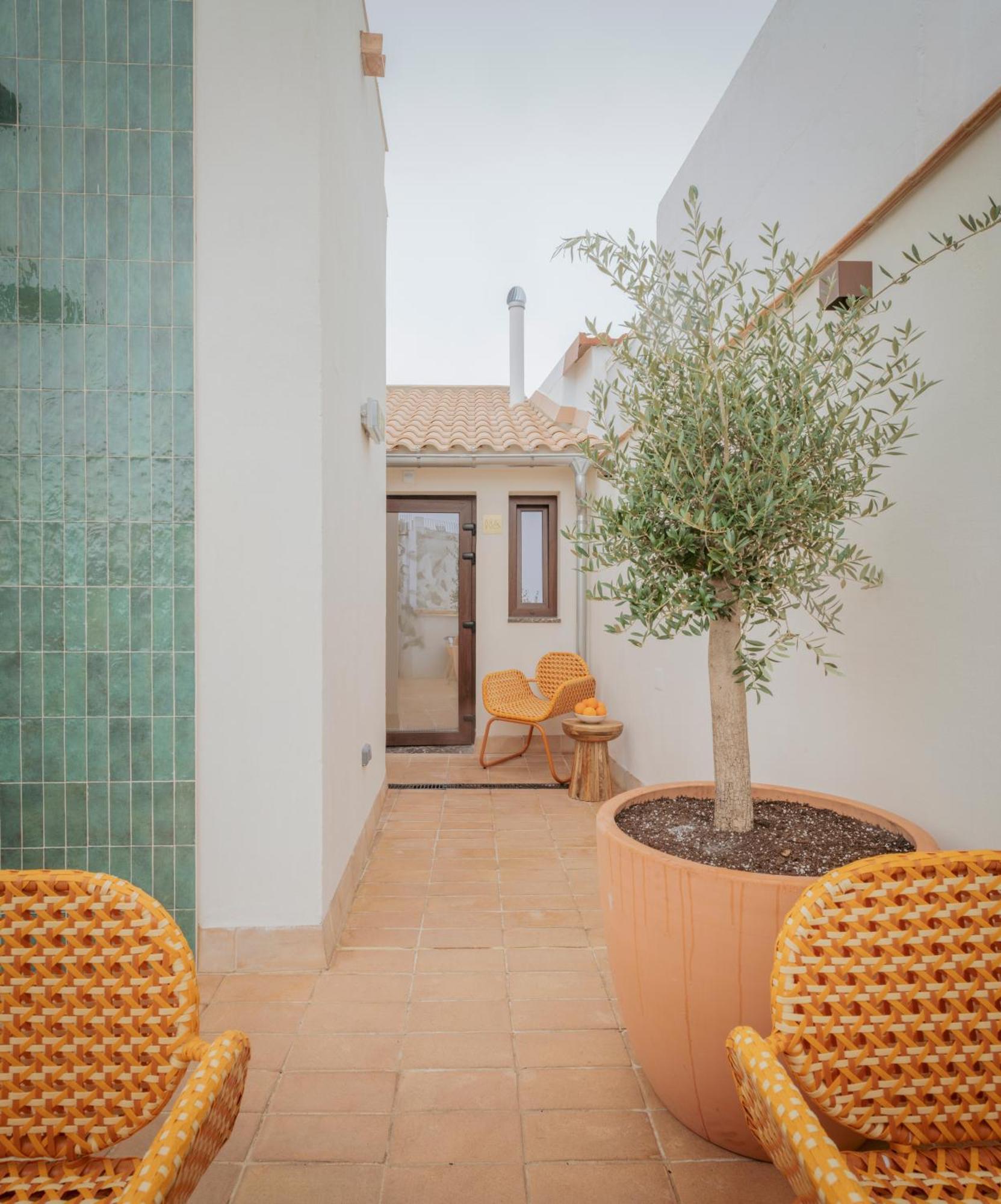 Готель Lirium Casa Patio Севілья Екстер'єр фото